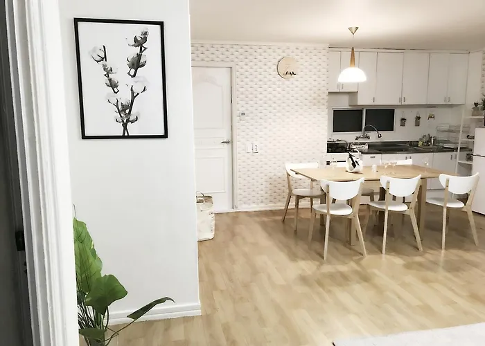 Hongdae Zoe Three Room House
